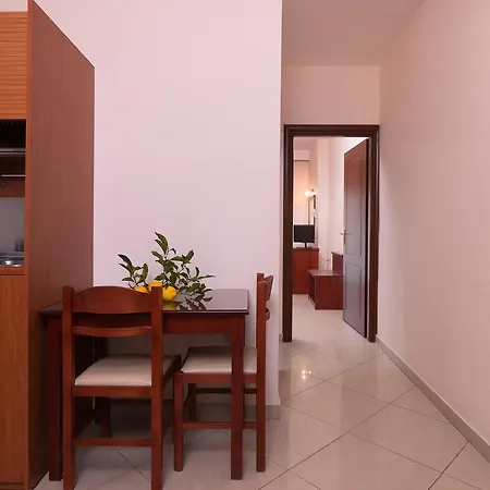 Aparthotel Nel Centro *